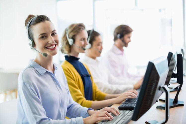 Trabajadores de un Outsourcing de call center