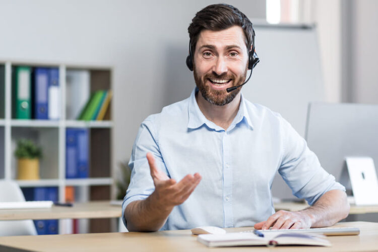 Trabajador de call center para empresas